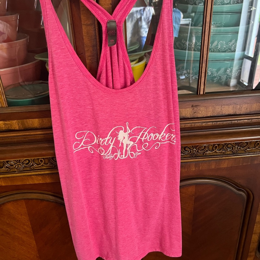 Dirty Hooker fishing tank women’s